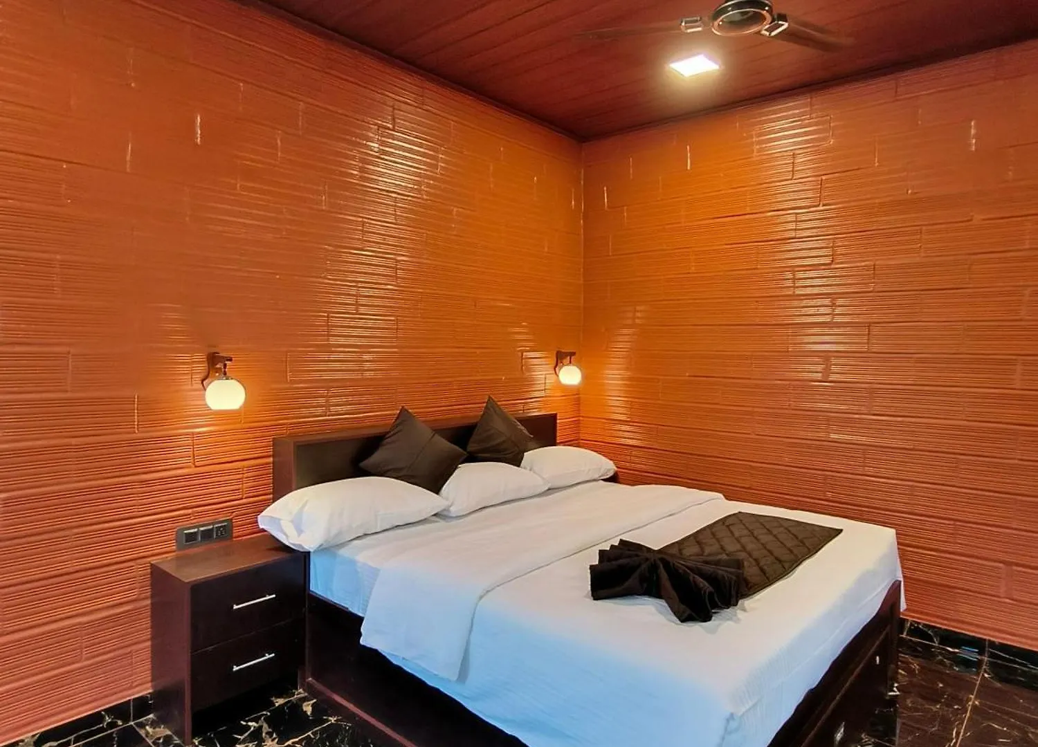 Betel Brooks Resort Maraiyur India